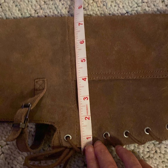 🦊 👢Tall lace brown suede with buckle. EUC. All heights pictured. 3 inch heel. - Picture 15 of 16